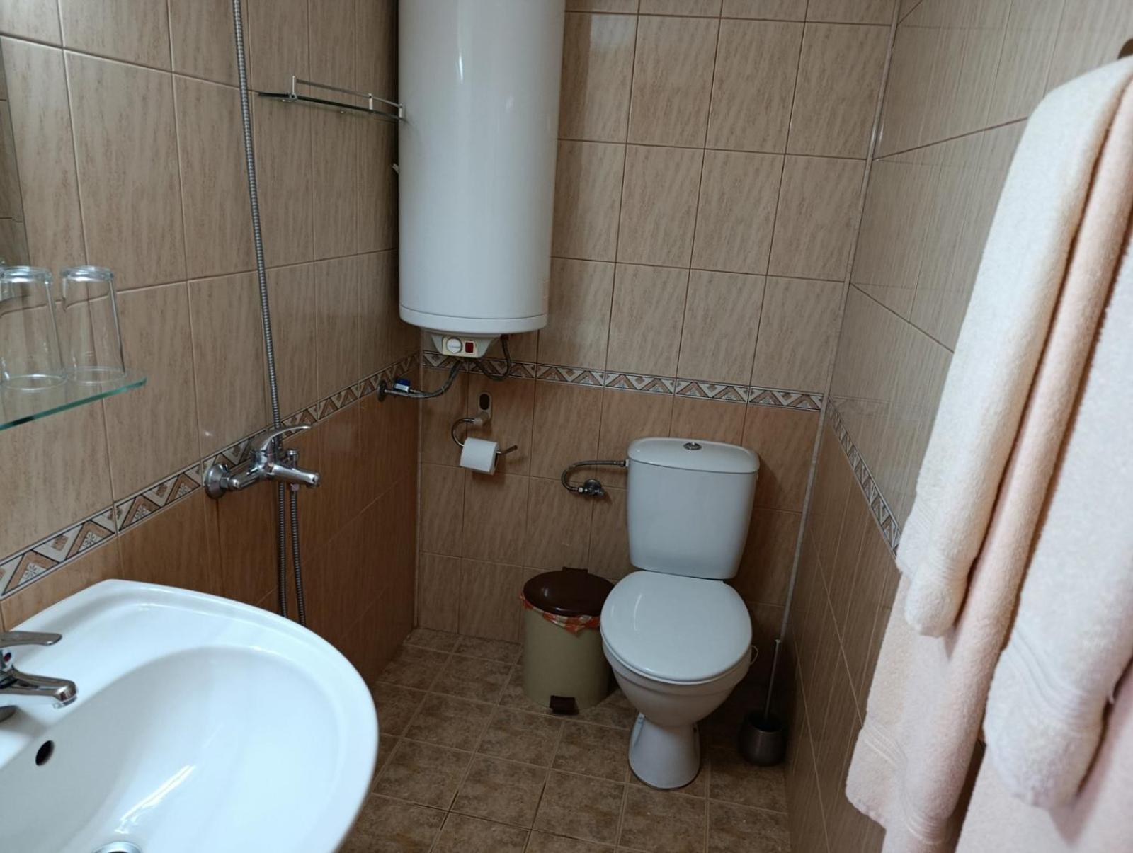 Guest House Diva Reka Beli Iskar Luaran gambar